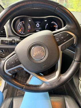 White 2021 Jeep Grand Cherokee Limited