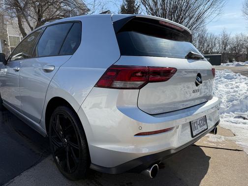 2023 Volkswagen Golf GTI 2.0T SE