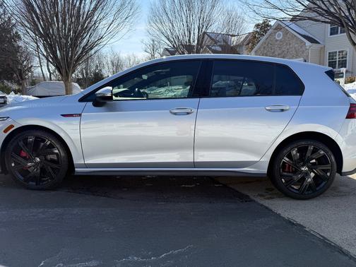 2023 Volkswagen Golf GTI 2.0T SE