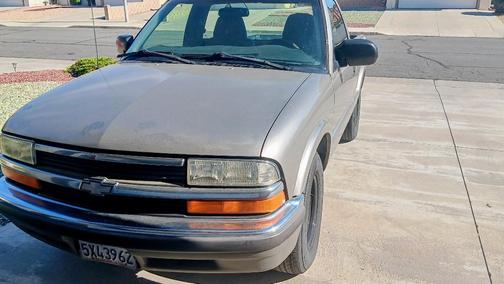 1998 Chevrolet S-10 LS