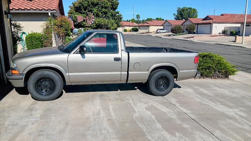 1998 Chevrolet S-10 LS