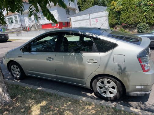 2005 Toyota Prius Base