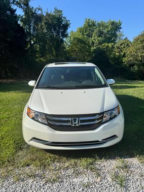 White 2015 Honda Odyssey EX-L
