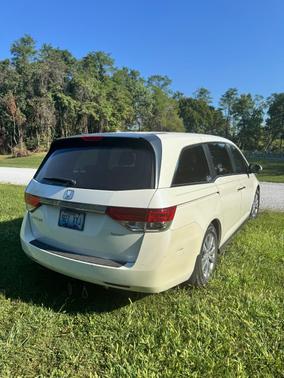 White 2015 Honda Odyssey EX-L