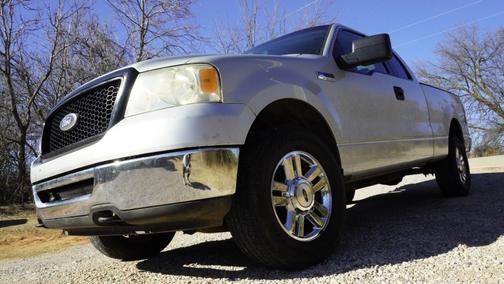 Silver 2006 Ford F-150 XLT SuperCab