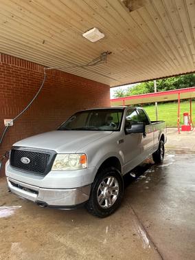 Silver 2006 Ford F-150 XLT SuperCab