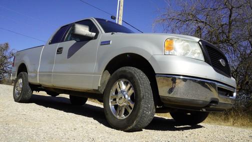 Silver 2006 Ford F-150 XLT SuperCab