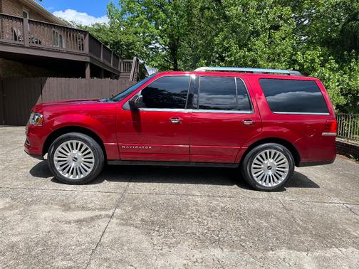 Red 2017 Lincoln Navigator Reserve