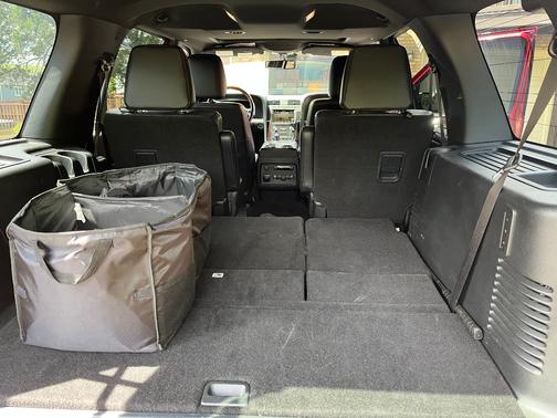 Red 2017 Lincoln Navigator Reserve