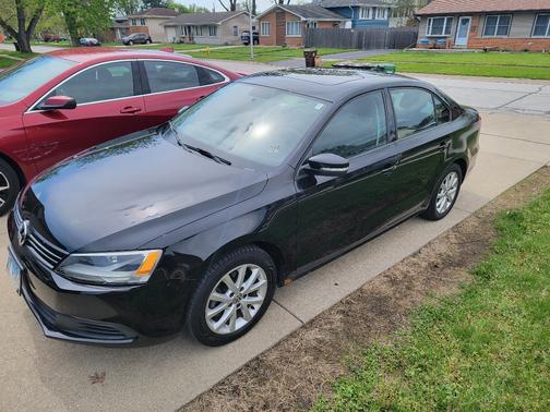 Black 2012 Volkswagen Jetta SE