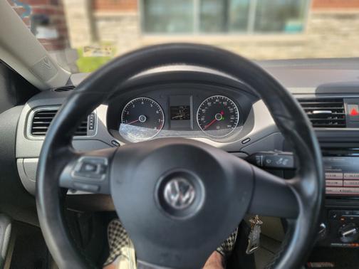 Black 2012 Volkswagen Jetta SE