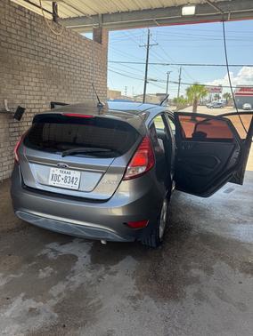 2014 Ford Fiesta SE