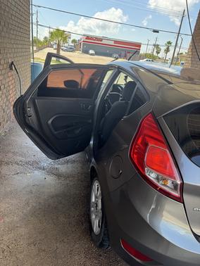 2014 Ford Fiesta SE