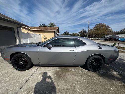 2016 Dodge Challenger SXT