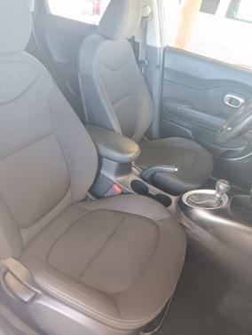 Beige 2014 Kia Soul Base