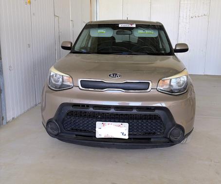 Beige 2014 Kia Soul Base