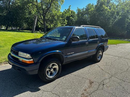 Blue 2002 Chevrolet Blazer LS