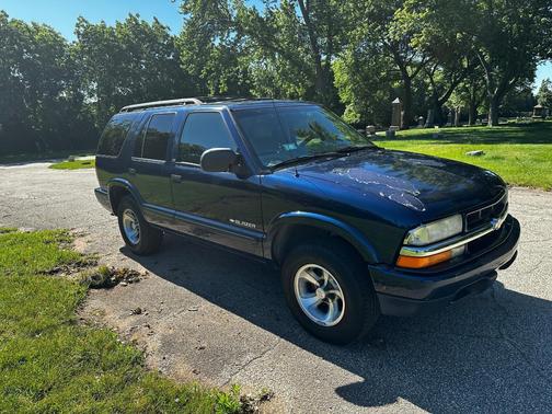 Blue 2002 Chevrolet Blazer LS