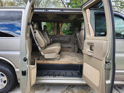 Beige 2001 Chevrolet Express 1500 LT Wagon