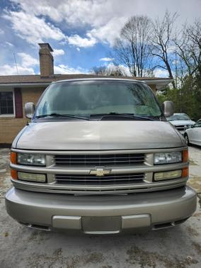 Beige 2001 Chevrolet Express 1500 LT Wagon