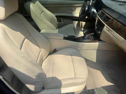 Black 2009 BMW 335 i