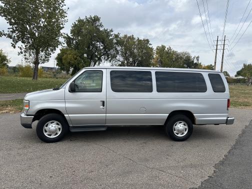 2012 Ford E350 Super Duty XLT