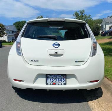 White 2017 Nissan Leaf S