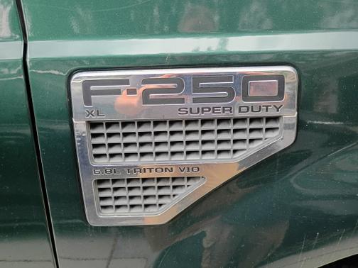 2008 Ford F-250 XL SuperCab Super Duty