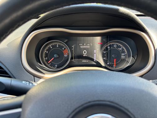 White 2016 Jeep Cherokee Latitude