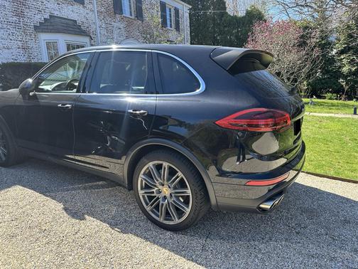 2015 Porsche Cayenne Cayenne S