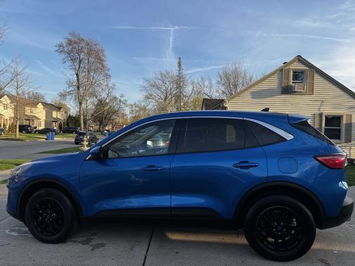 2020 Ford Escape SE