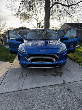 2020 Ford Escape SE