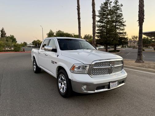 2017 RAM 1500 Laramie
