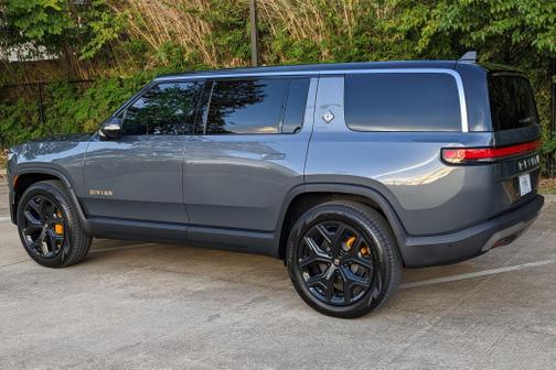 2023 Rivian R1S Adventure Quad-Motor Large Package