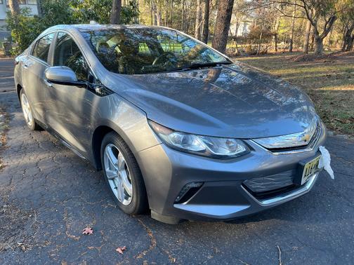 2018 Chevrolet Volt LT