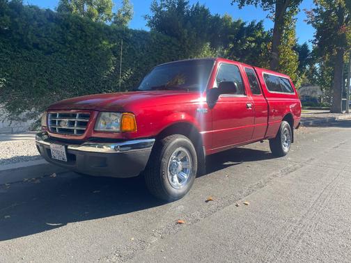 Red 2002 Ford Ranger XLT SuperCab