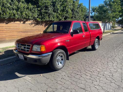 Red 2002 Ford Ranger XLT SuperCab