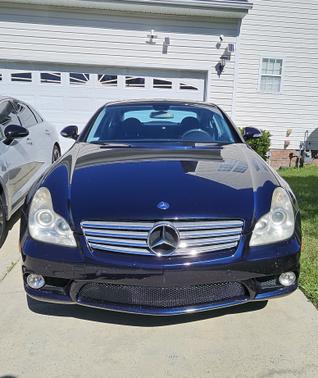 Blue 2006 Mercedes-Benz CLS-Class CLS500