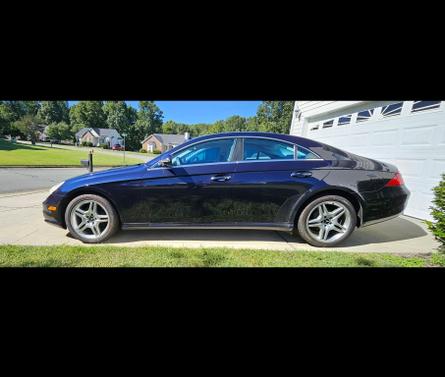 Blue 2006 Mercedes-Benz CLS-Class CLS500
