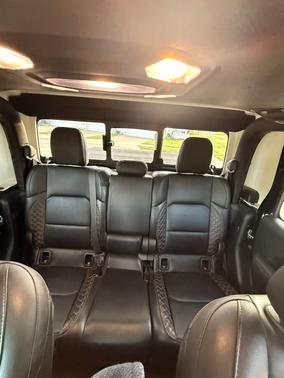 Black 2021 Jeep Gladiator High Altitude