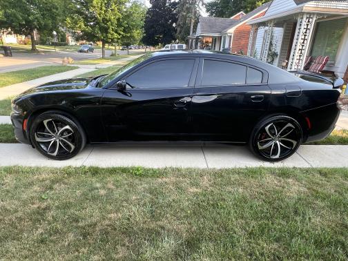 2016 Dodge Charger SXT