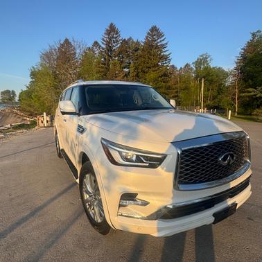 White 2019 INFINITI QX80 LUXE