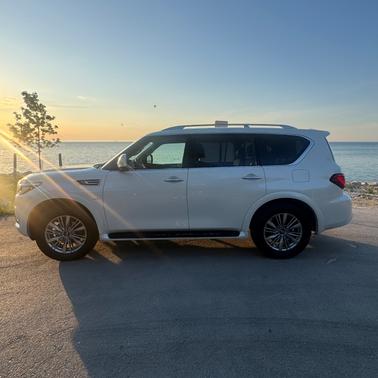 White 2019 INFINITI QX80 LUXE