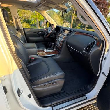 White 2019 INFINITI QX80 LUXE