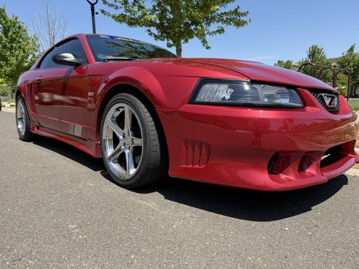 2000 Ford Mustang GT