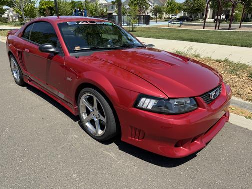 2000 Ford Mustang GT