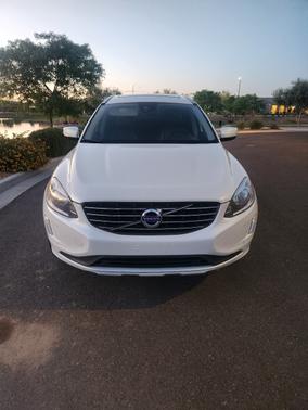 White 2016 Volvo XC60 T6