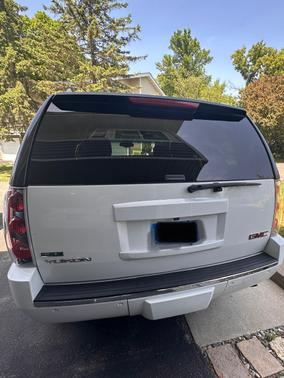 White 2012 GMC Yukon Denali