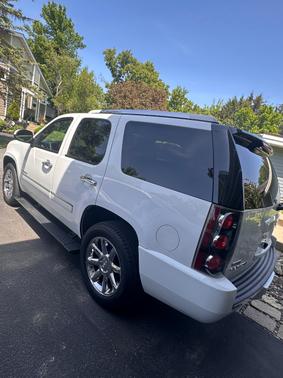 White 2012 GMC Yukon Denali