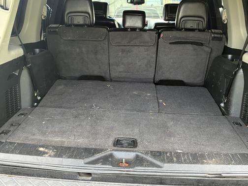 Black 2014 Nissan Armada SL